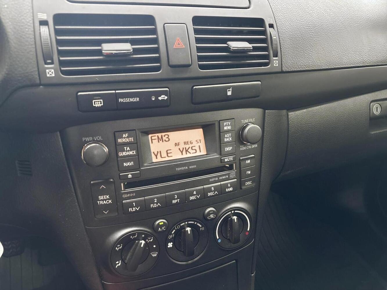 Toyota Avensis vaihtoauto