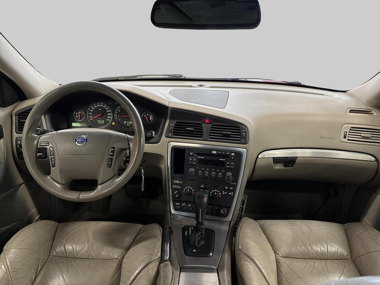 Volvo V70 vaihtoauto