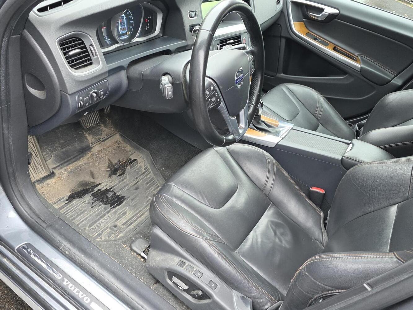 Volvo V60 Cross Country vaihtoauto