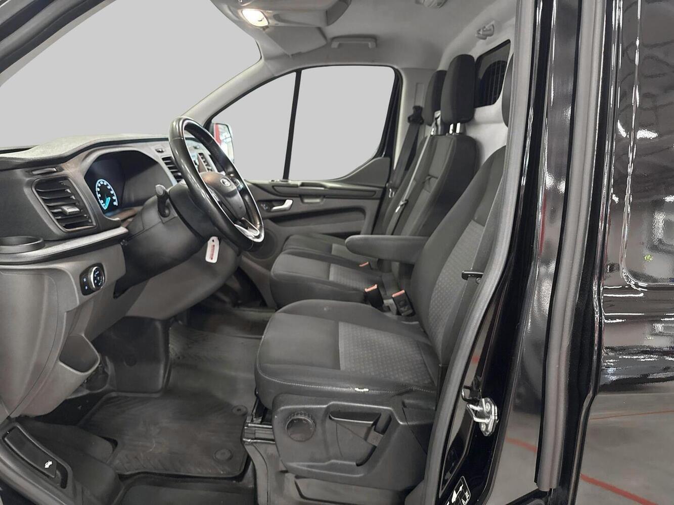 Ford Transit Custom vaihtoauto
