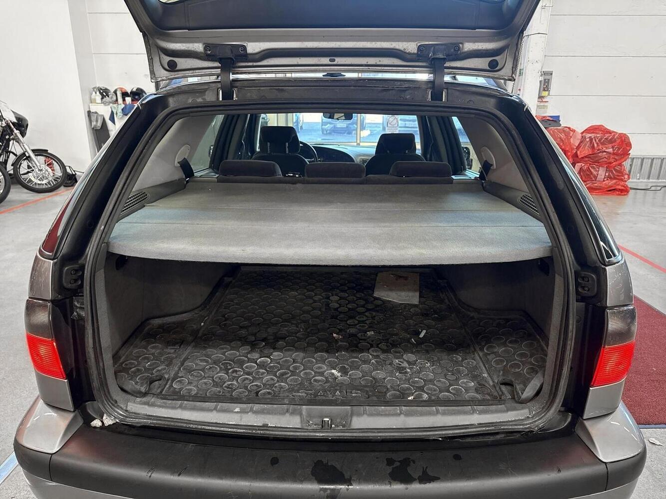 Saab 95 vaihtoauto