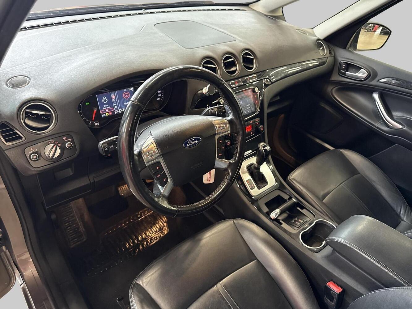 Ford Galaxy vaihtoauto