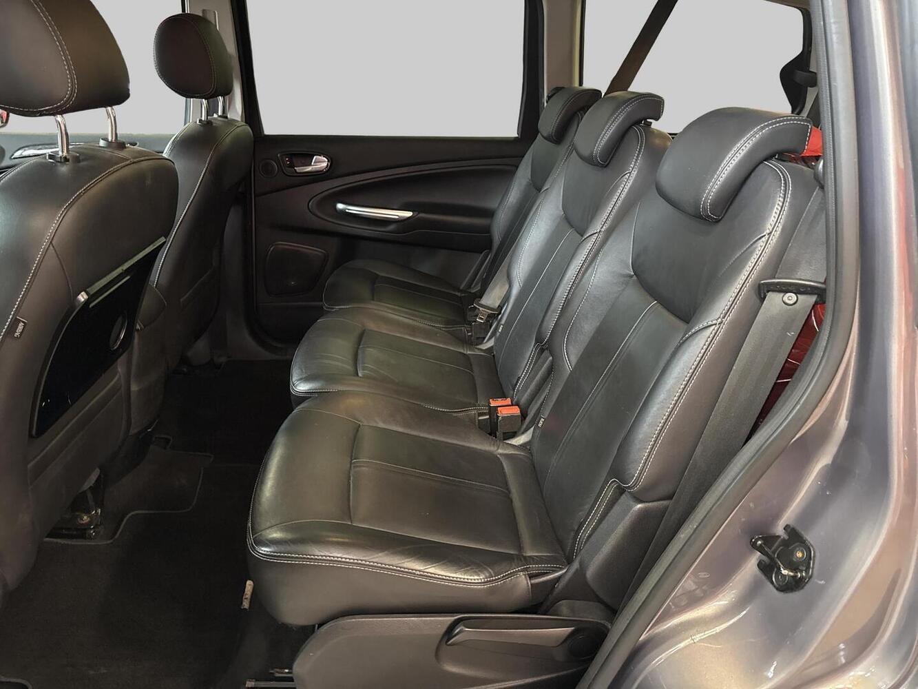 Ford Galaxy vaihtoauto