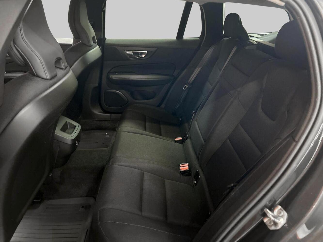 Volvo V60 Cross Country vaihtoauto