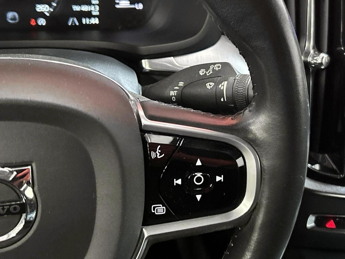 Volvo V60 Cross Country vaihtoauto