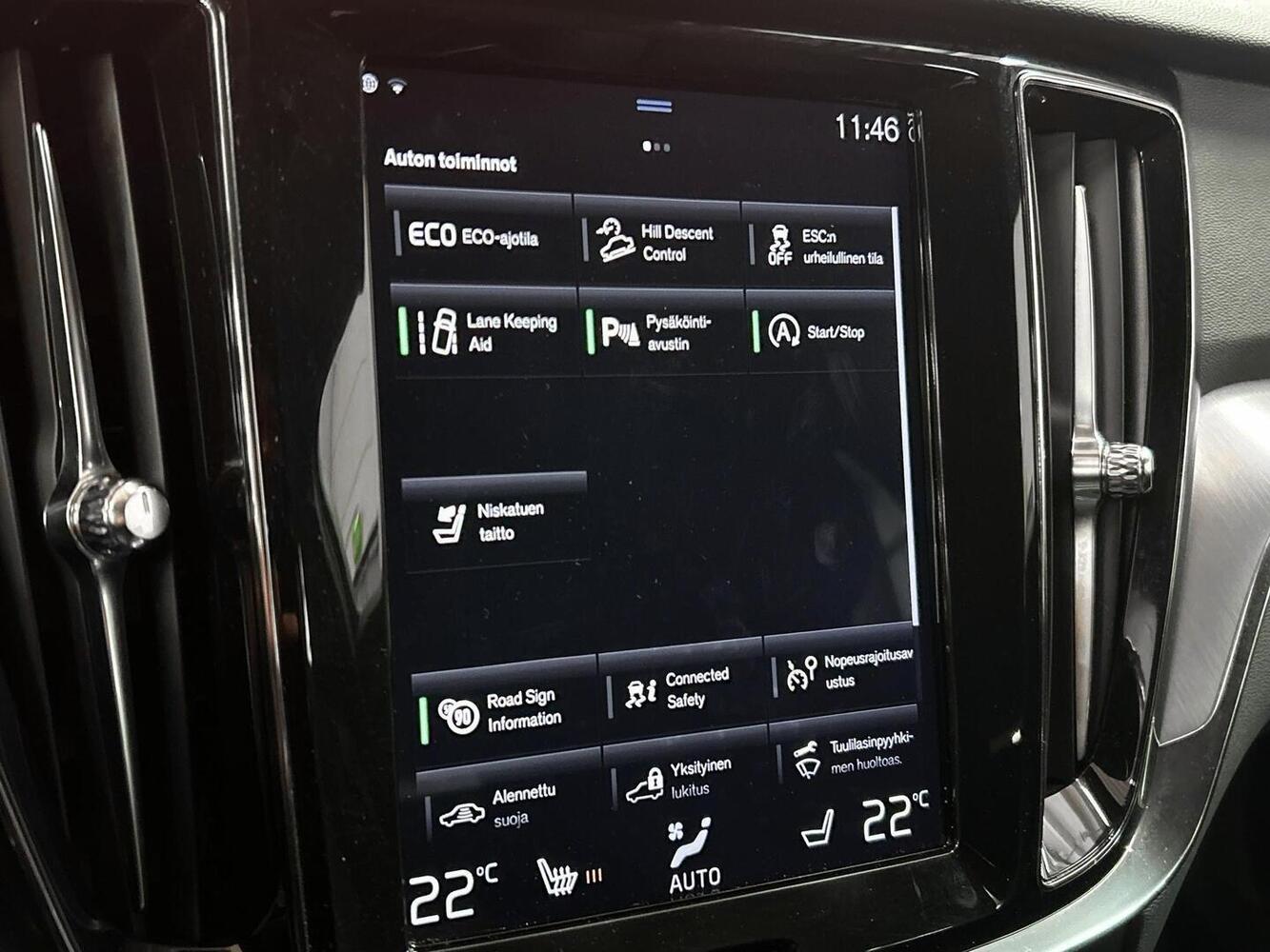 Volvo V60 Cross Country vaihtoauto