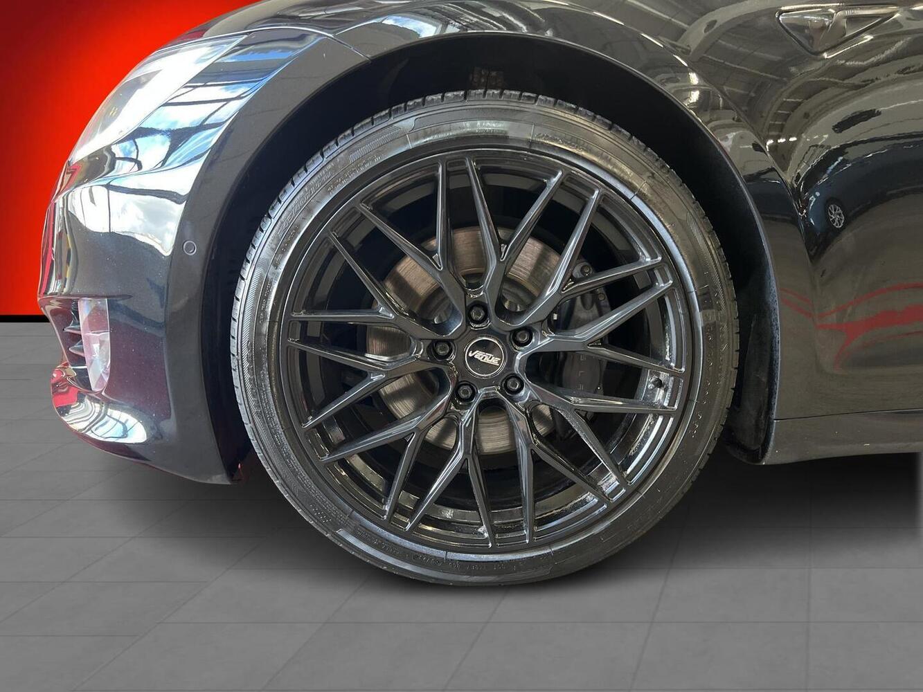 Tesla Model S vaihtoauto