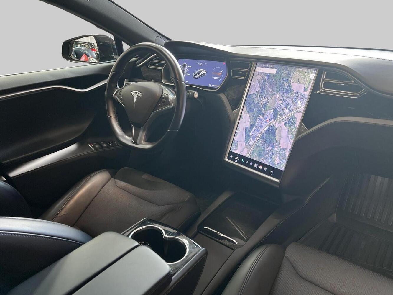 Tesla Model S vaihtoauto