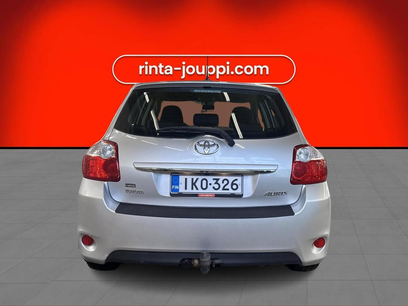 Toyota Auris vaihtoauto