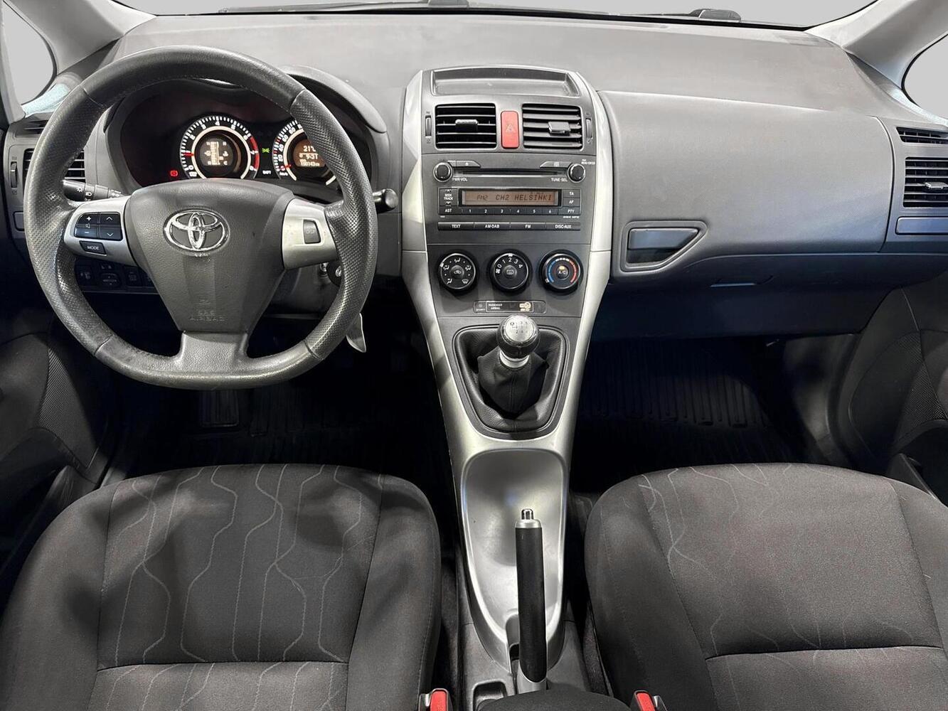 Toyota Auris vaihtoauto