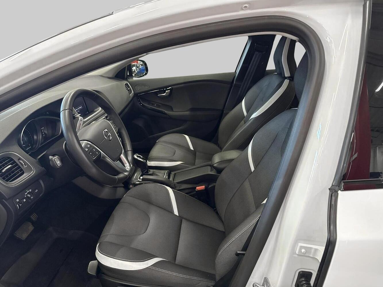 Volvo V40 vaihtoauto