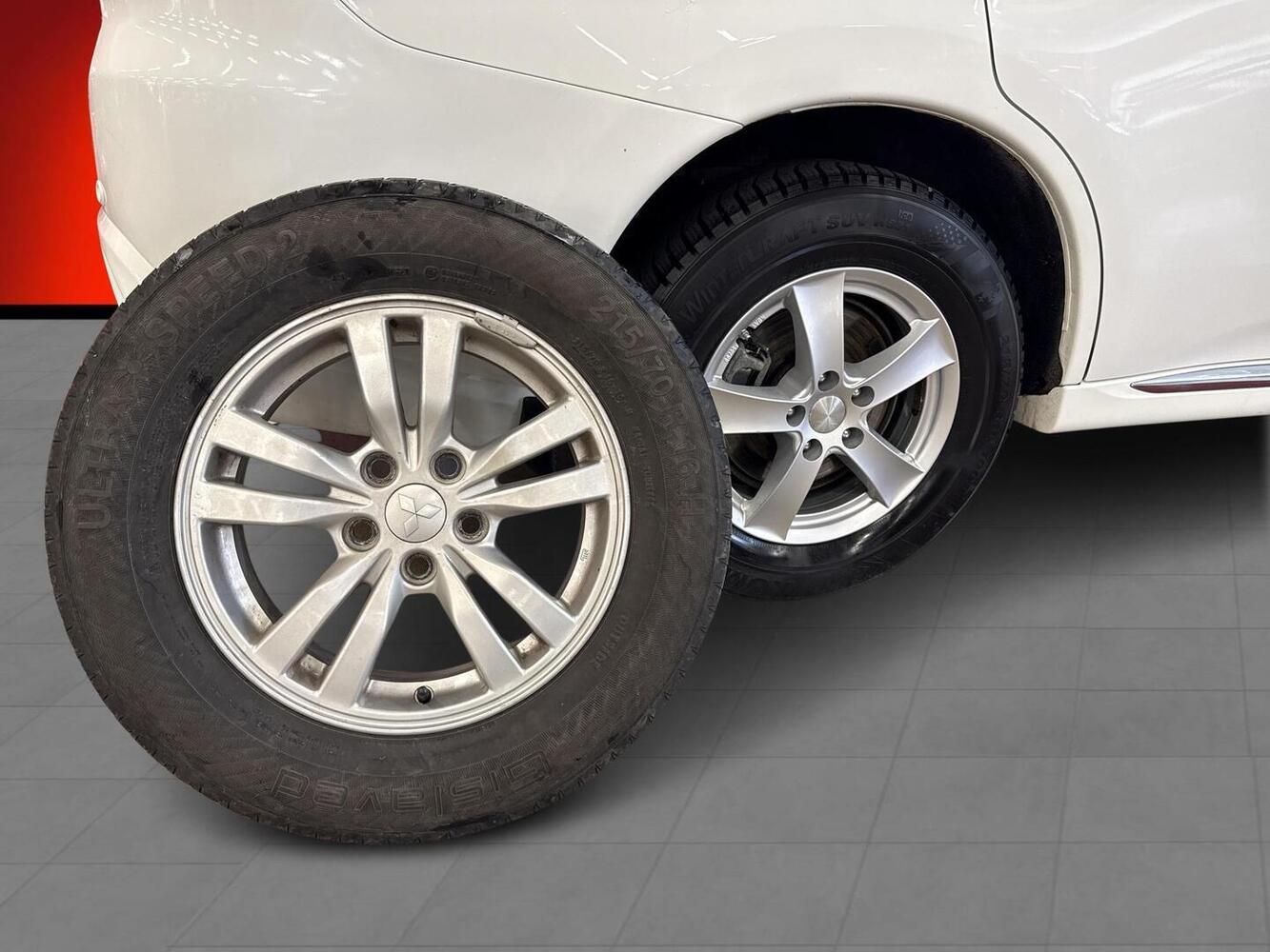 Mitsubishi Outlander PHEV vaihtoauto
