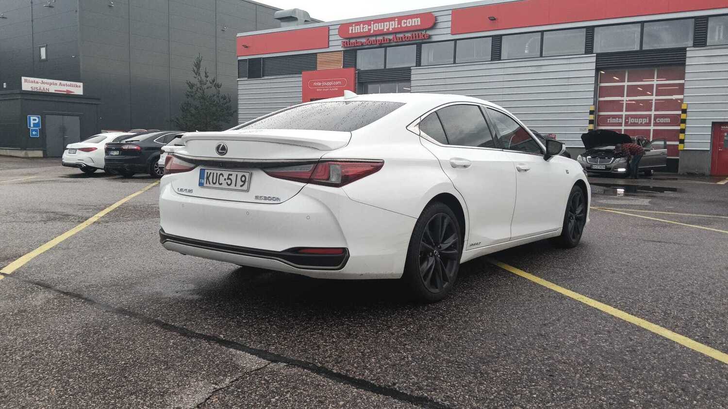 Lexus ES vaihtoauto