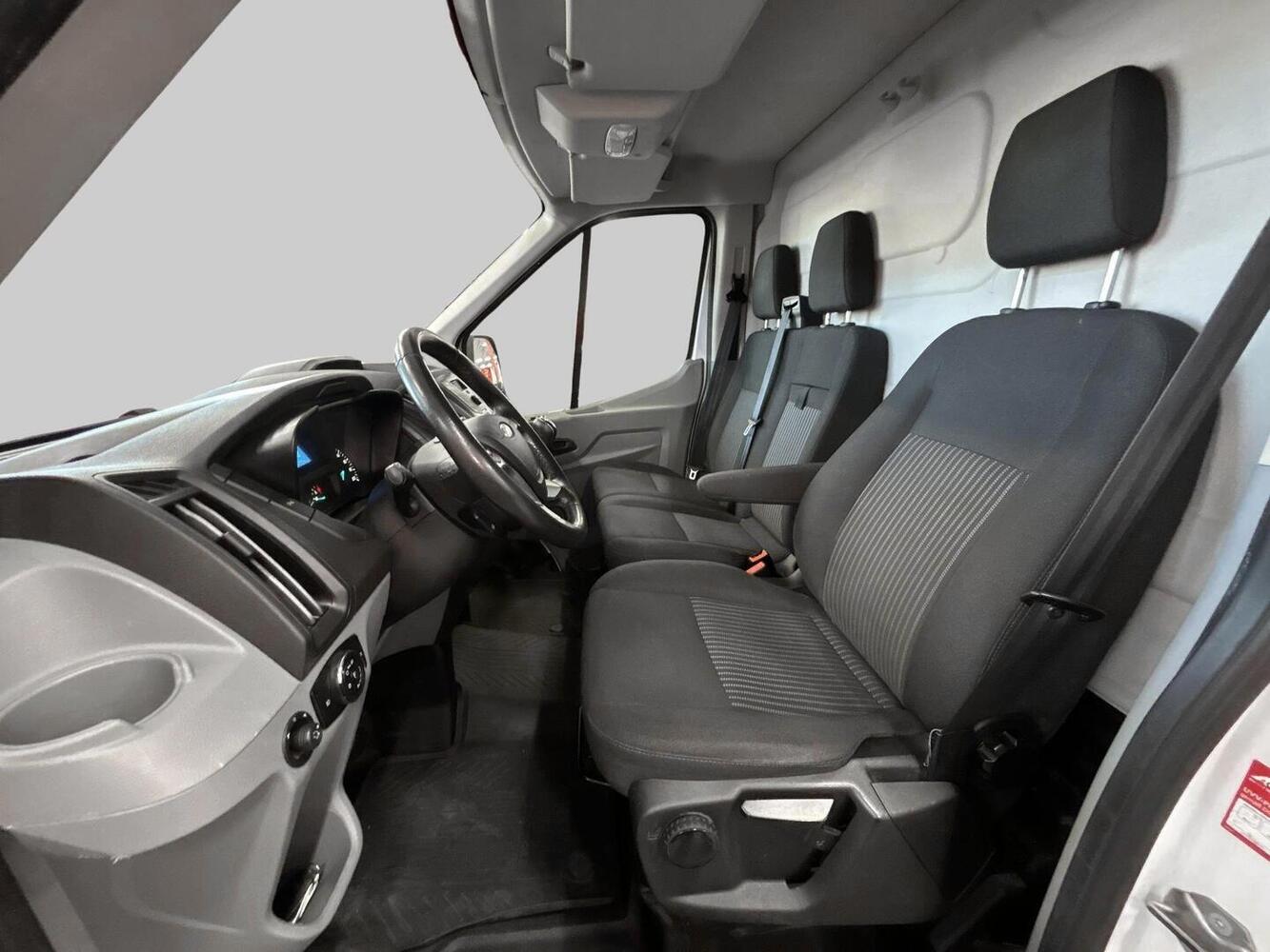Ford Transit vaihtoauto