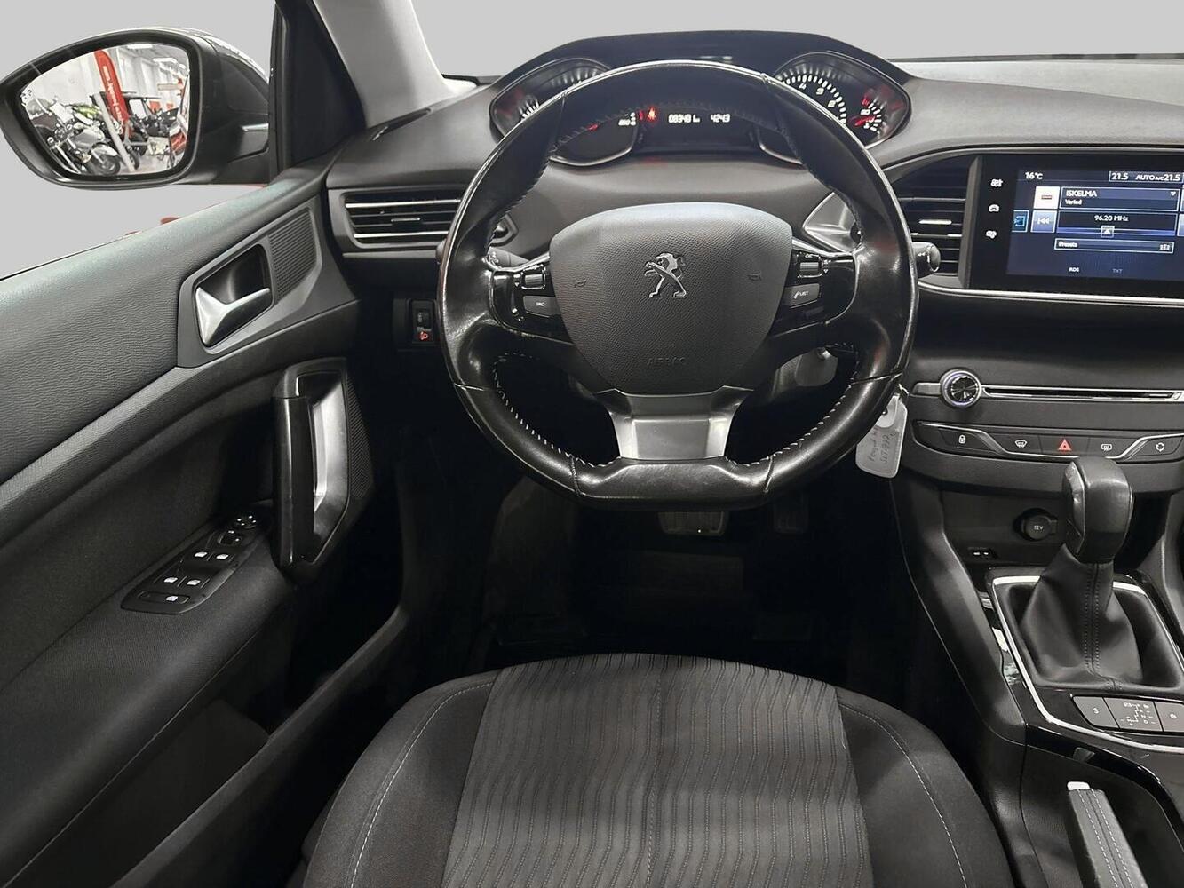 Peugeot 308 vaihtoauto
