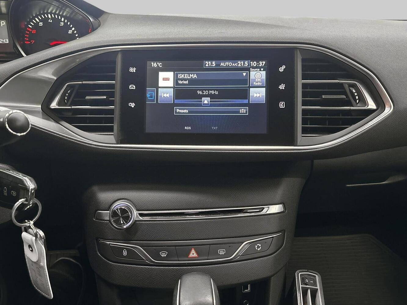 Peugeot 308 vaihtoauto