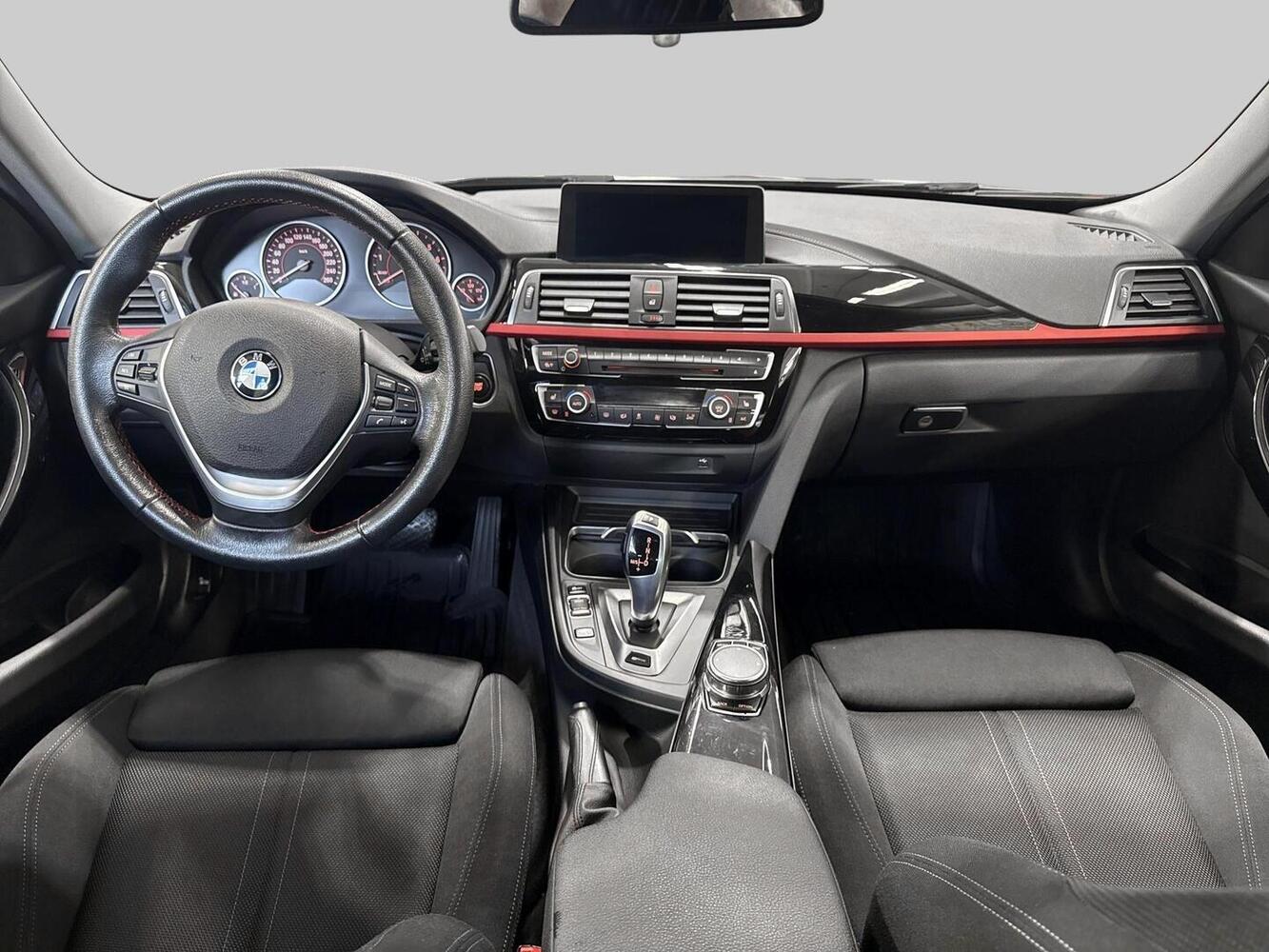 BMW 330 vaihtoauto