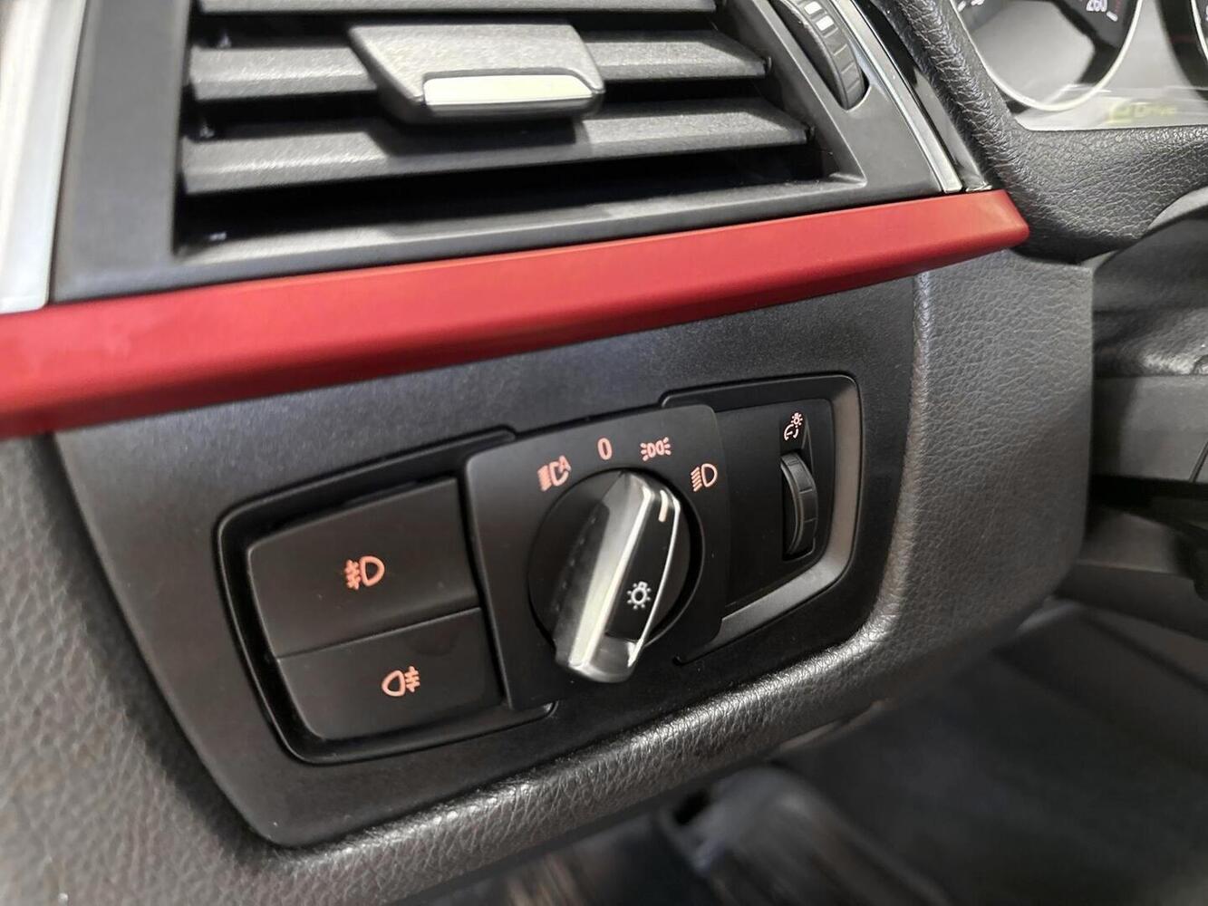 BMW 330 vaihtoauto