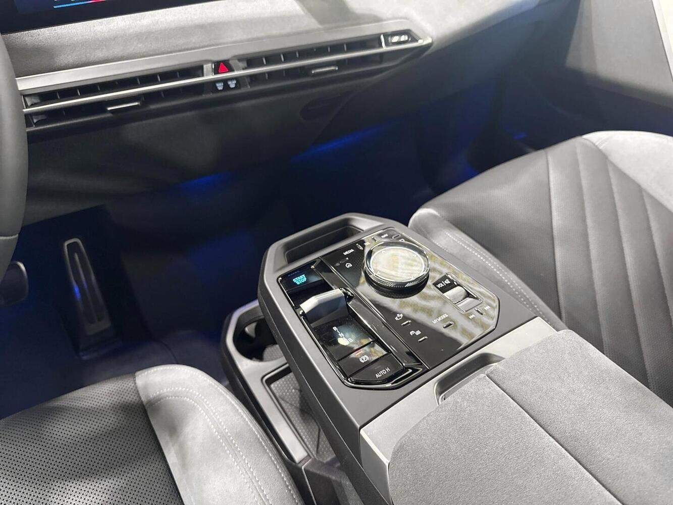 BMW iX vaihtoauto