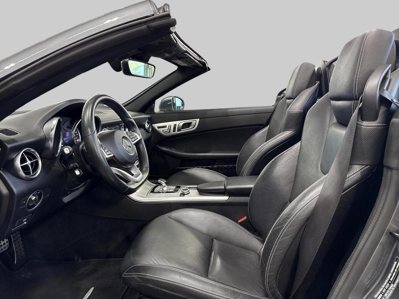 Mercedes-Benz SLC vaihtoauto