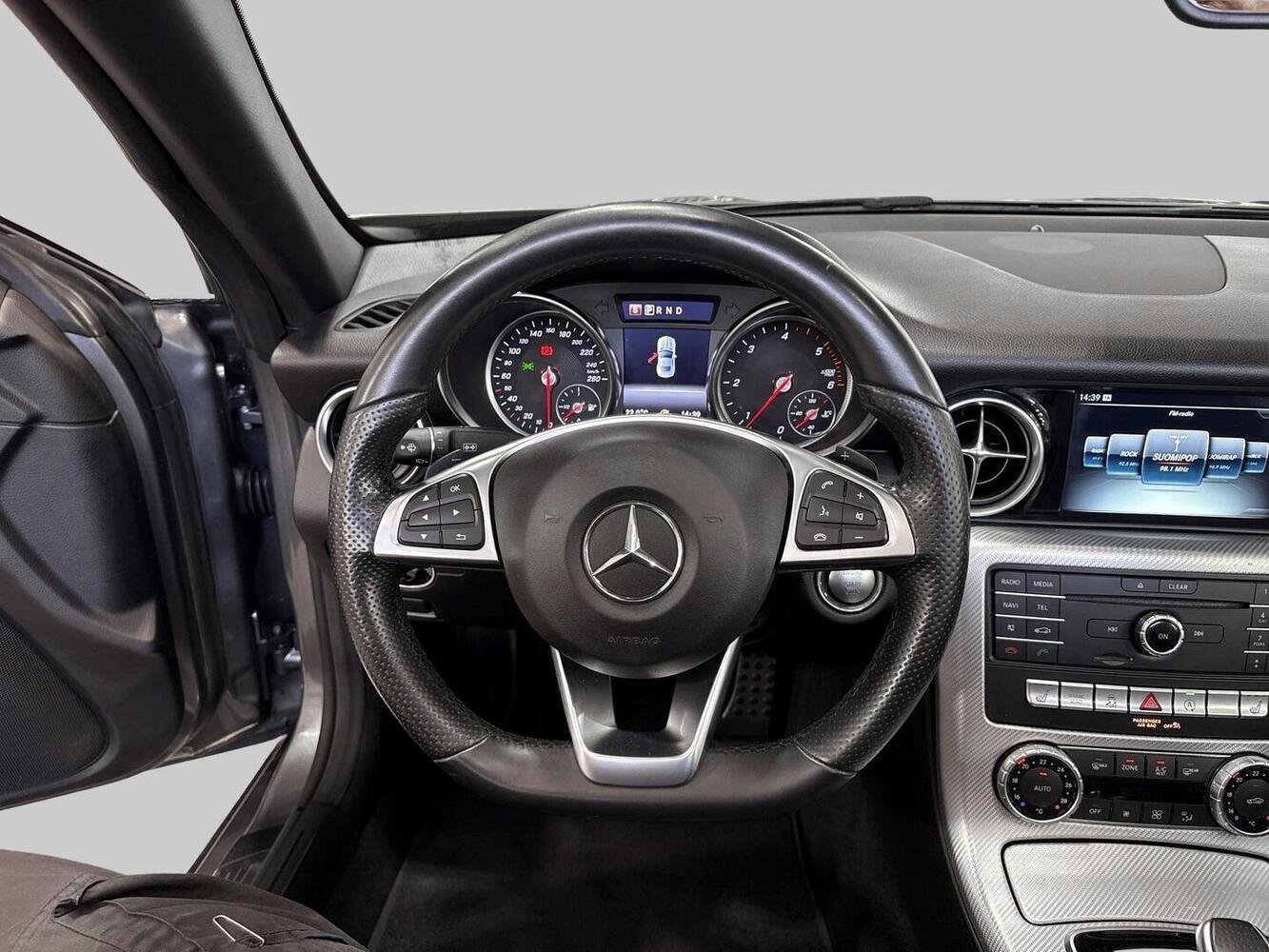 Mercedes-Benz SLC vaihtoauto
