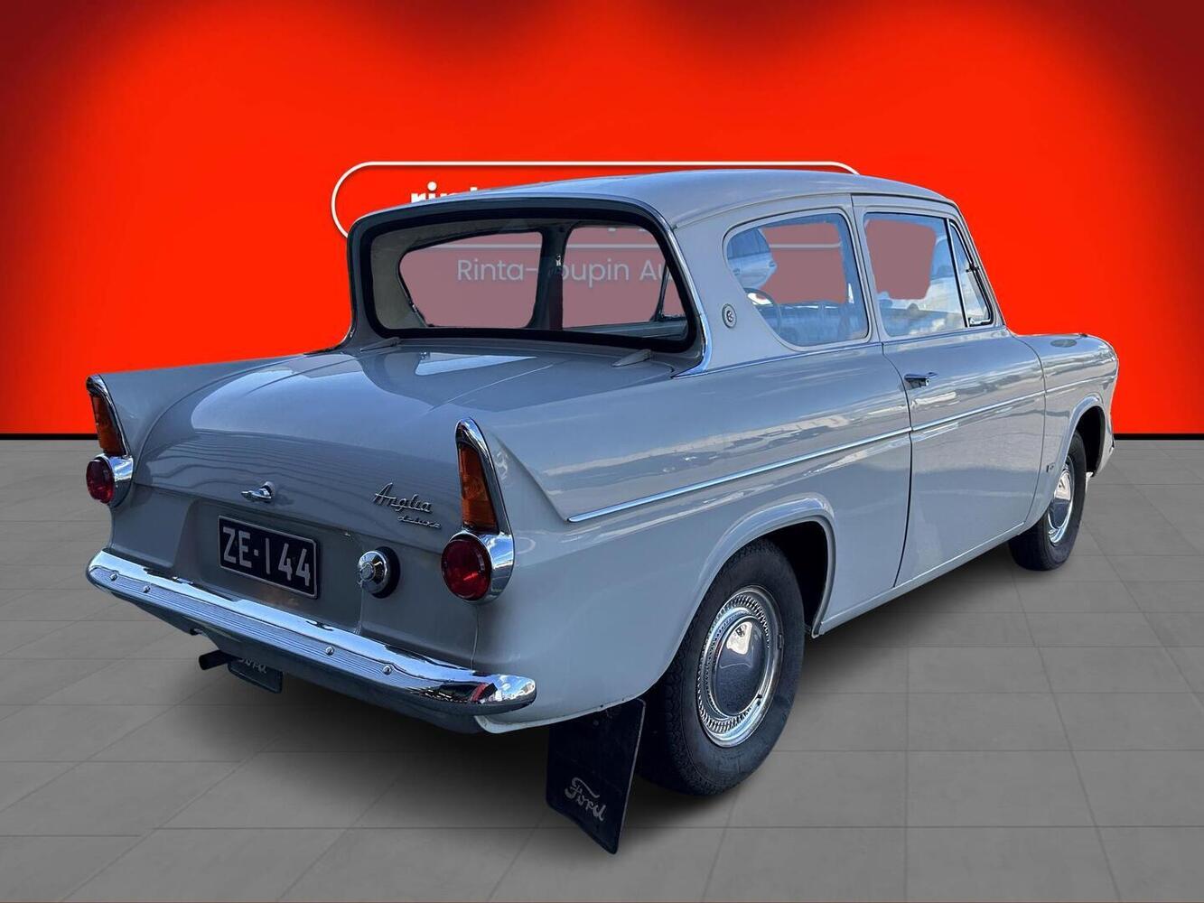 Ford Anglia vaihtoauto