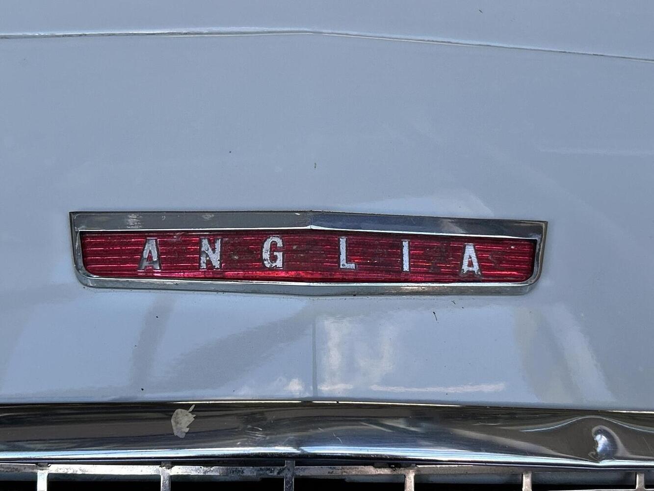 Ford Anglia vaihtoauto