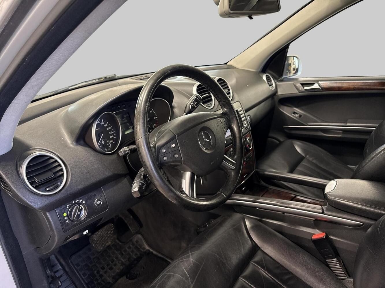 Mercedes-Benz ML vaihtoauto