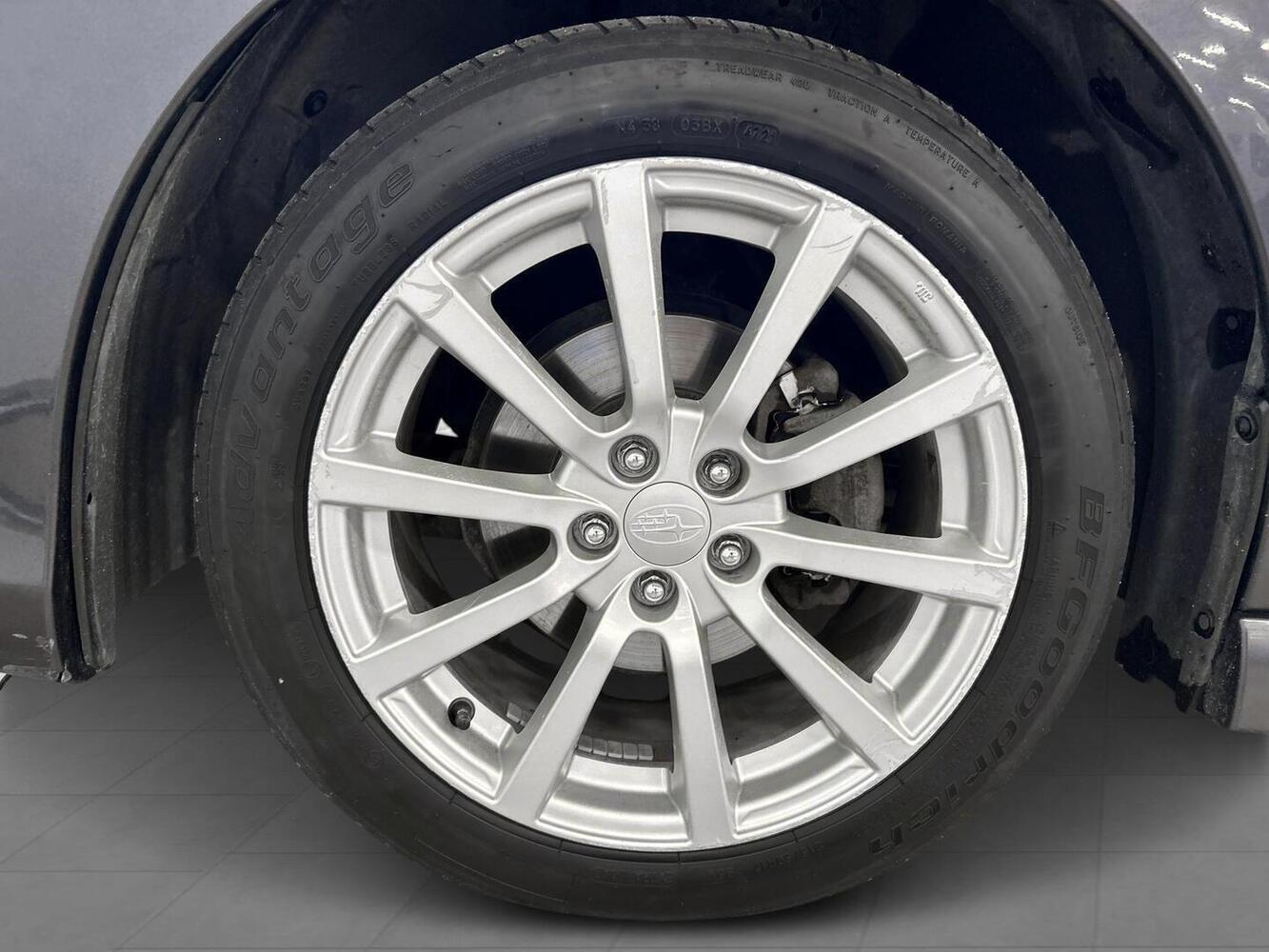 Subaru Legacy vaihtoauto