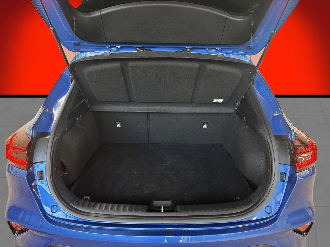 Kia XCeed vaihtoauto