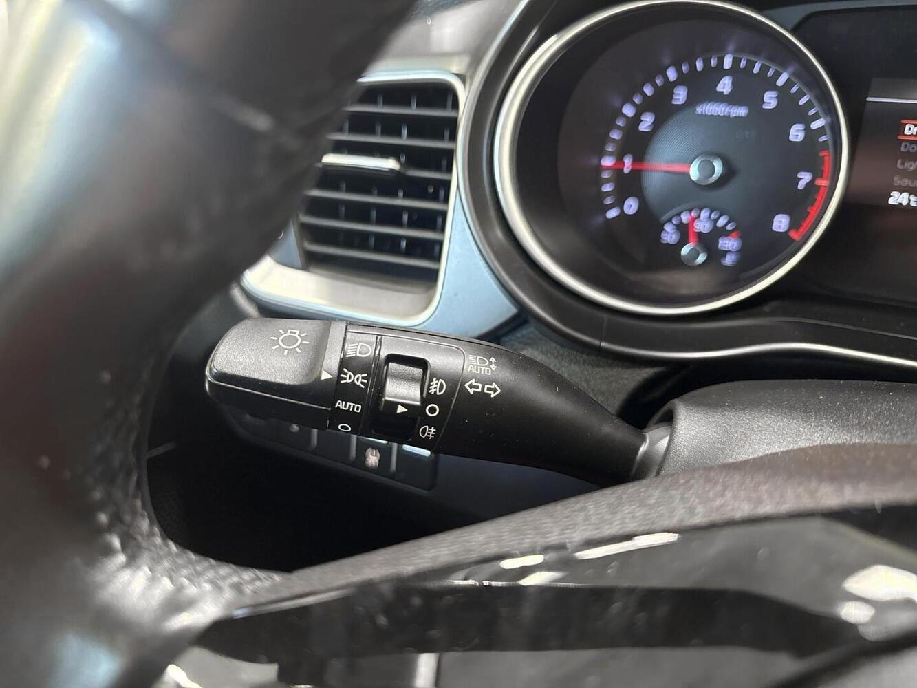 Kia XCeed vaihtoauto