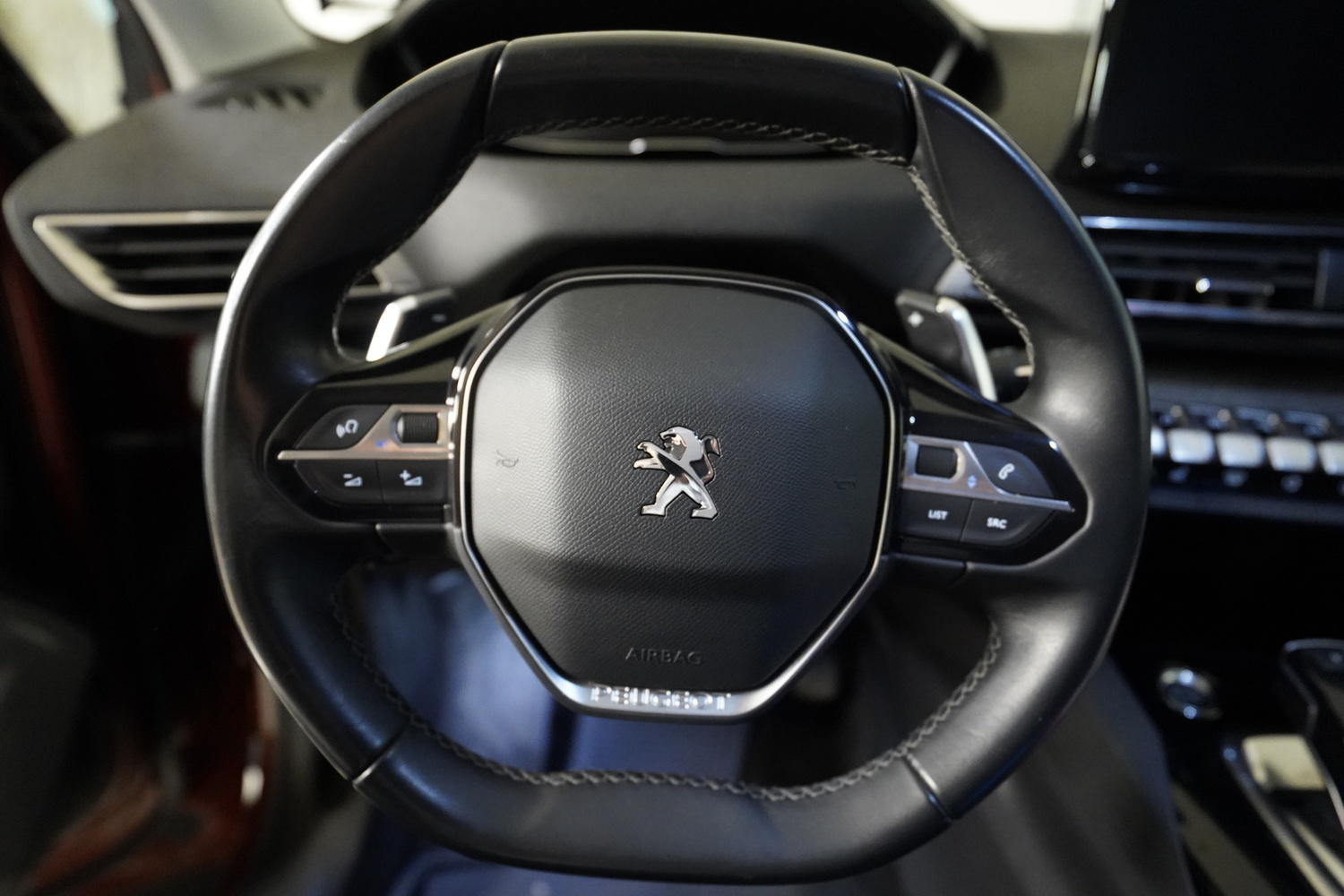Peugeot 5008 vaihtoauto