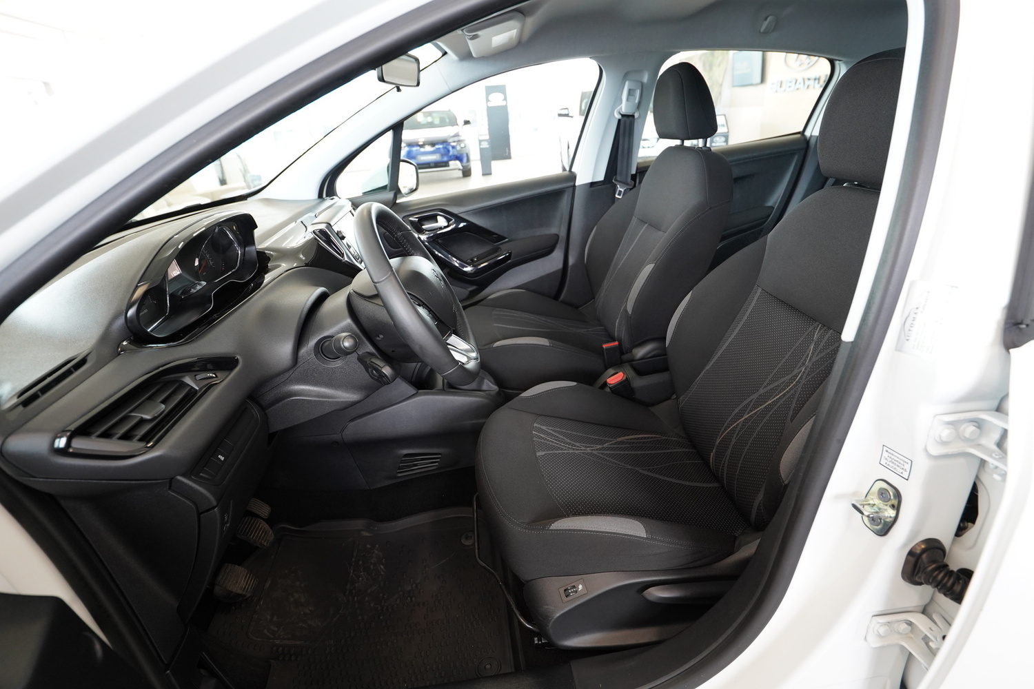 Peugeot 208 vaihtoauto