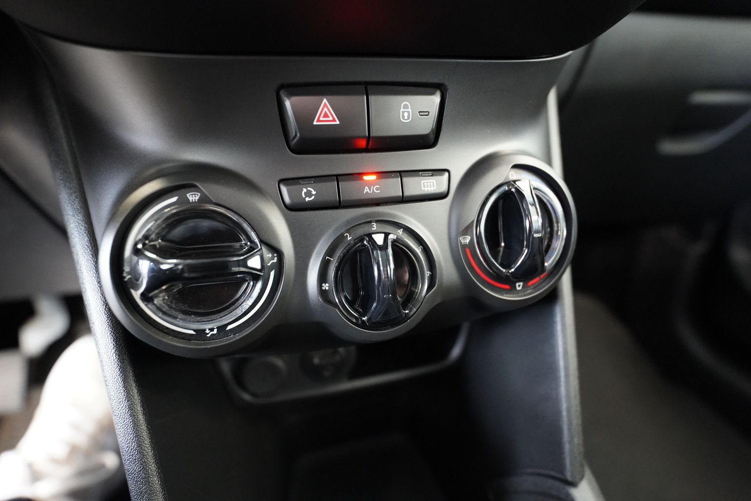Peugeot 208 vaihtoauto