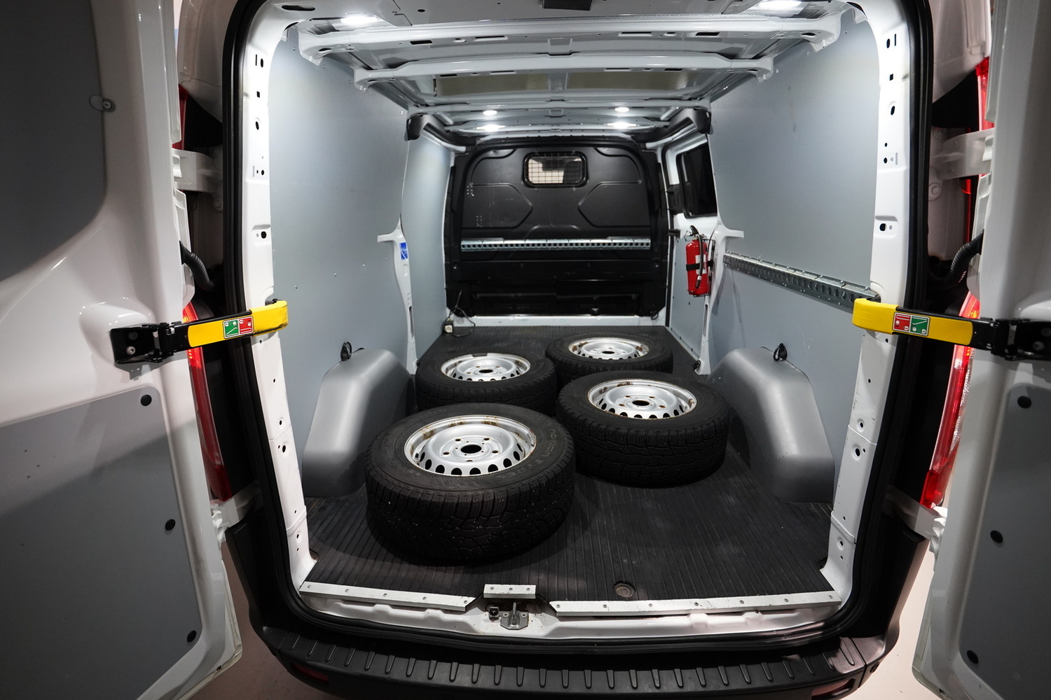 Ford Transit Custom vaihtoauto