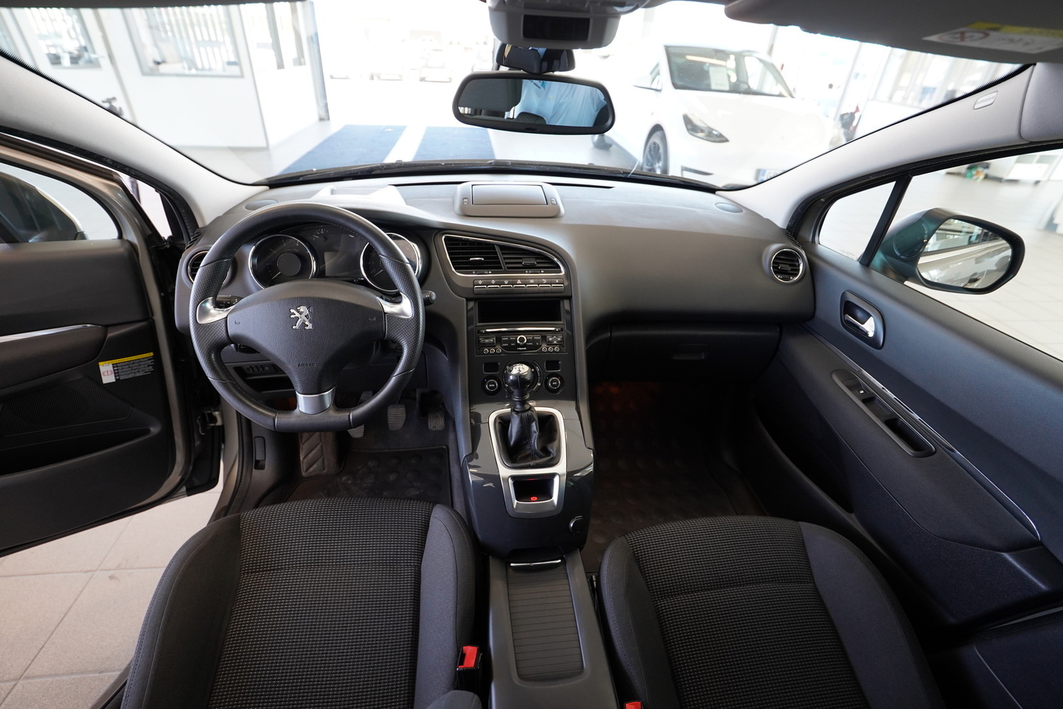 Peugeot 5008 vaihtoauto
