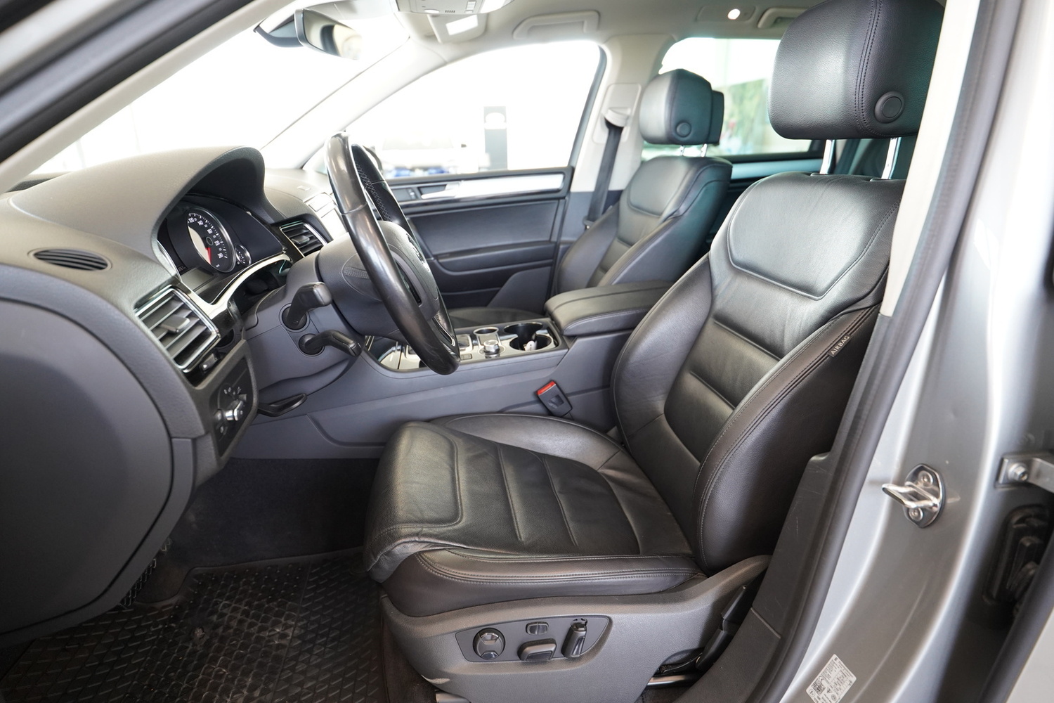 Volkswagen Touareg vaihtoauto