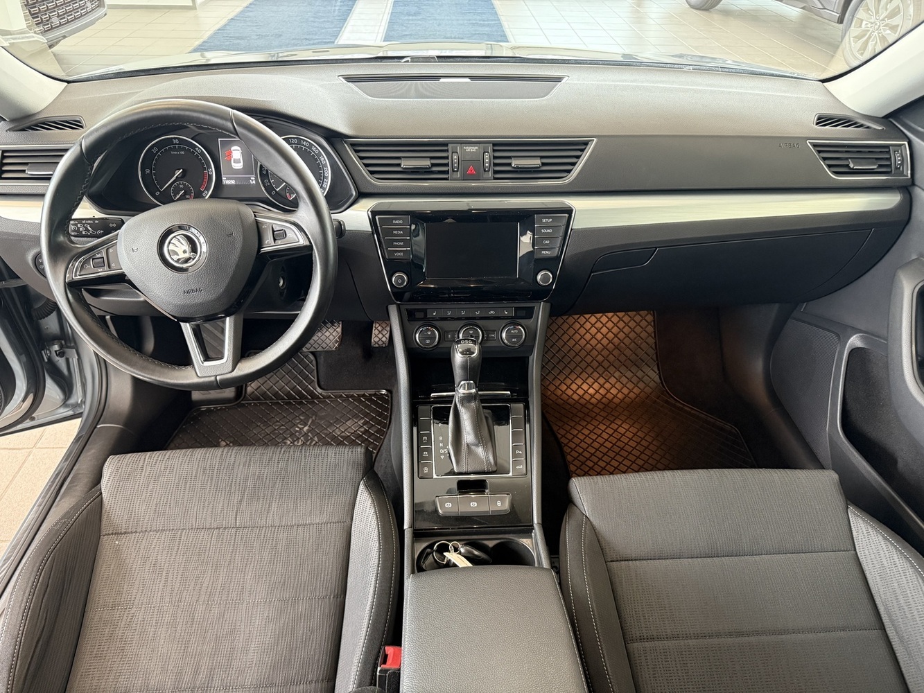 Skoda Superb vaihtoauto