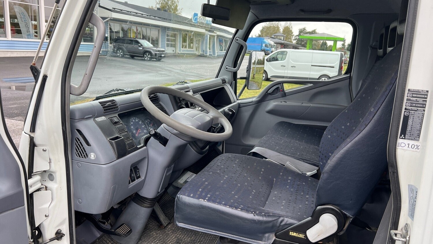 Mitsubishi Fuso Canter vaihtoauto