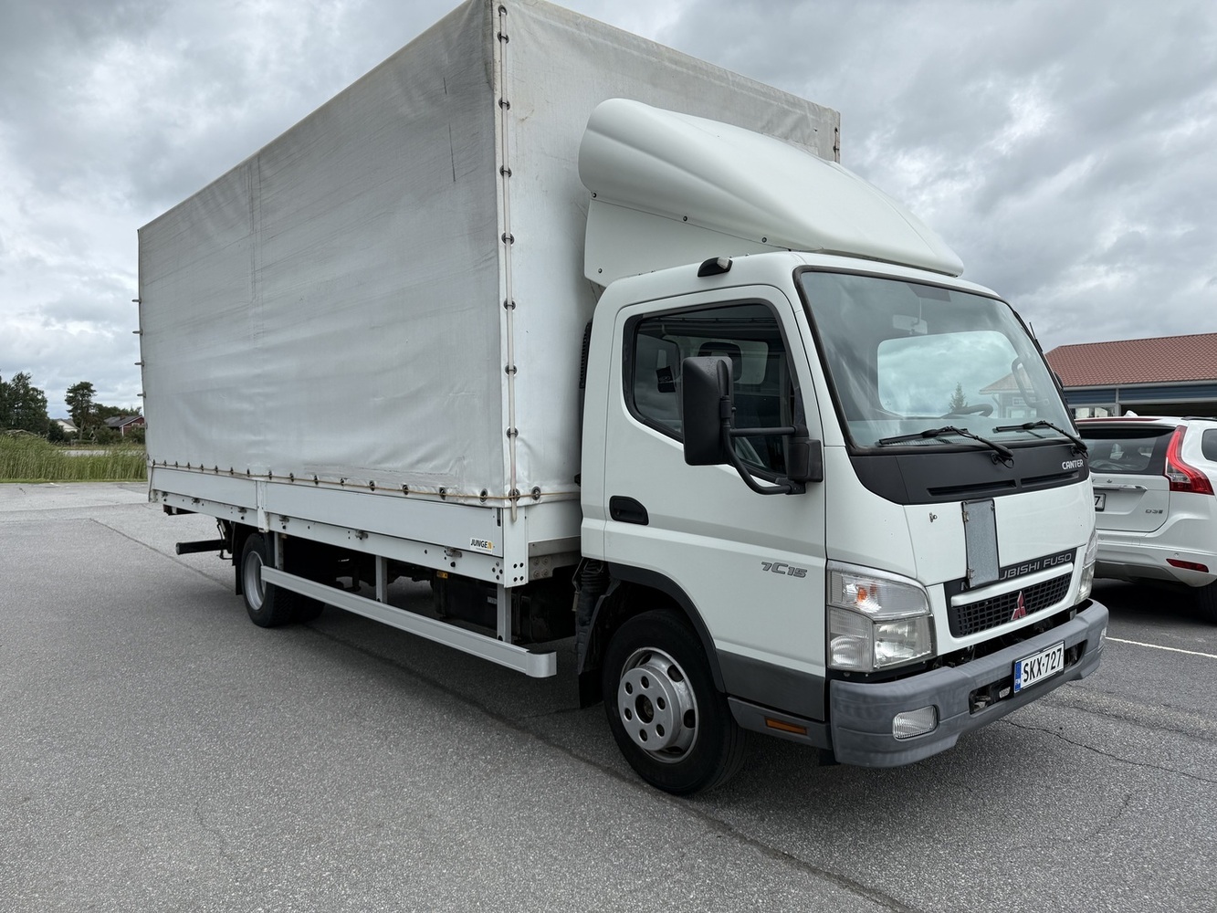 Mitsubishi Fuso Canter vaihtoauto