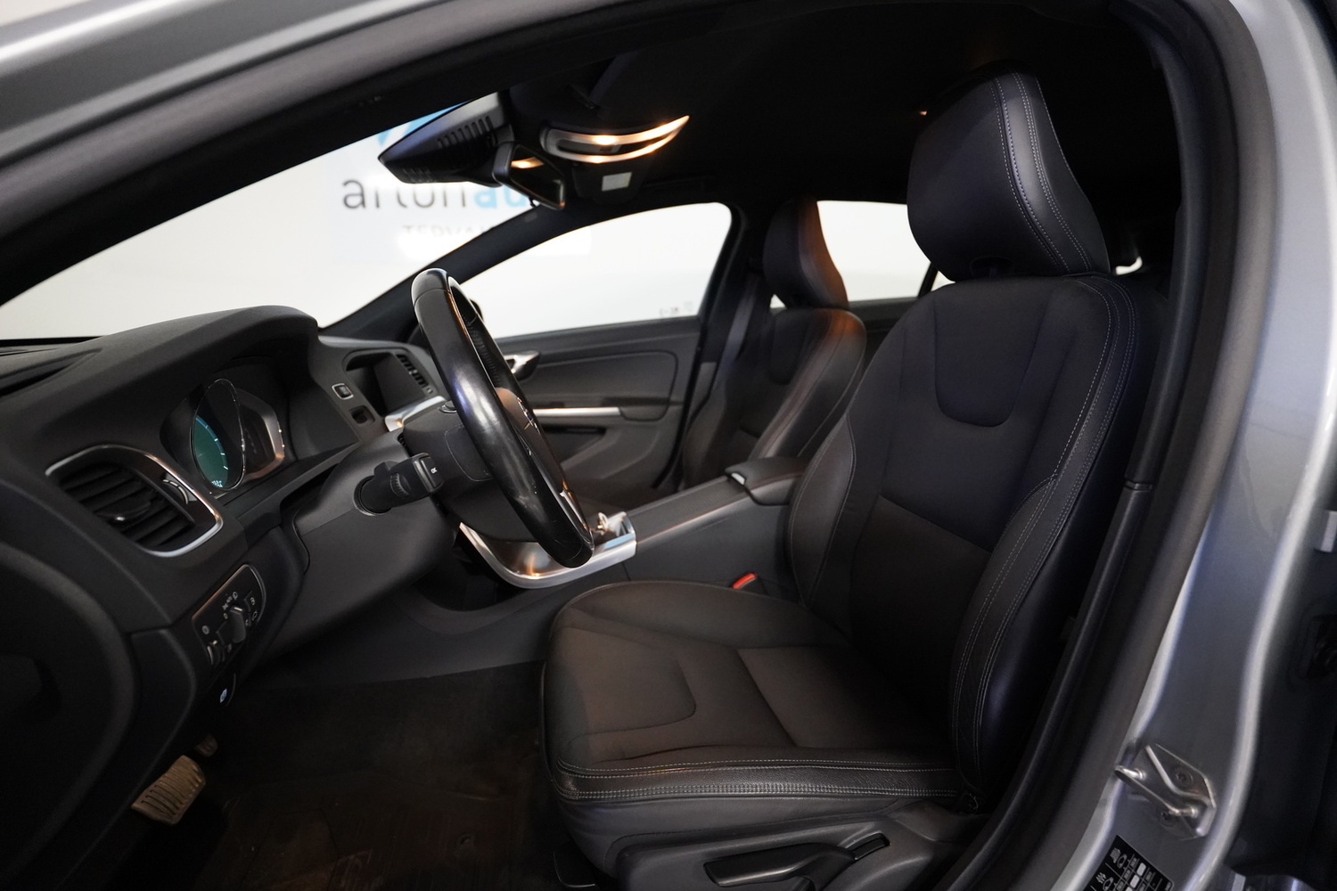 Volvo V60 Cross Country vaihtoauto