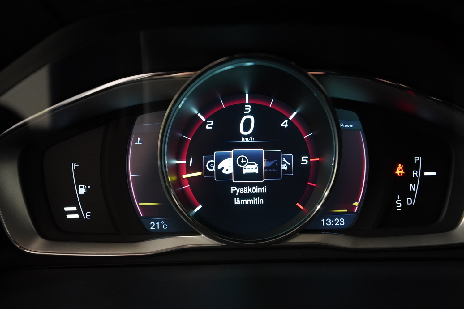 Volvo V60 Cross Country vaihtoauto