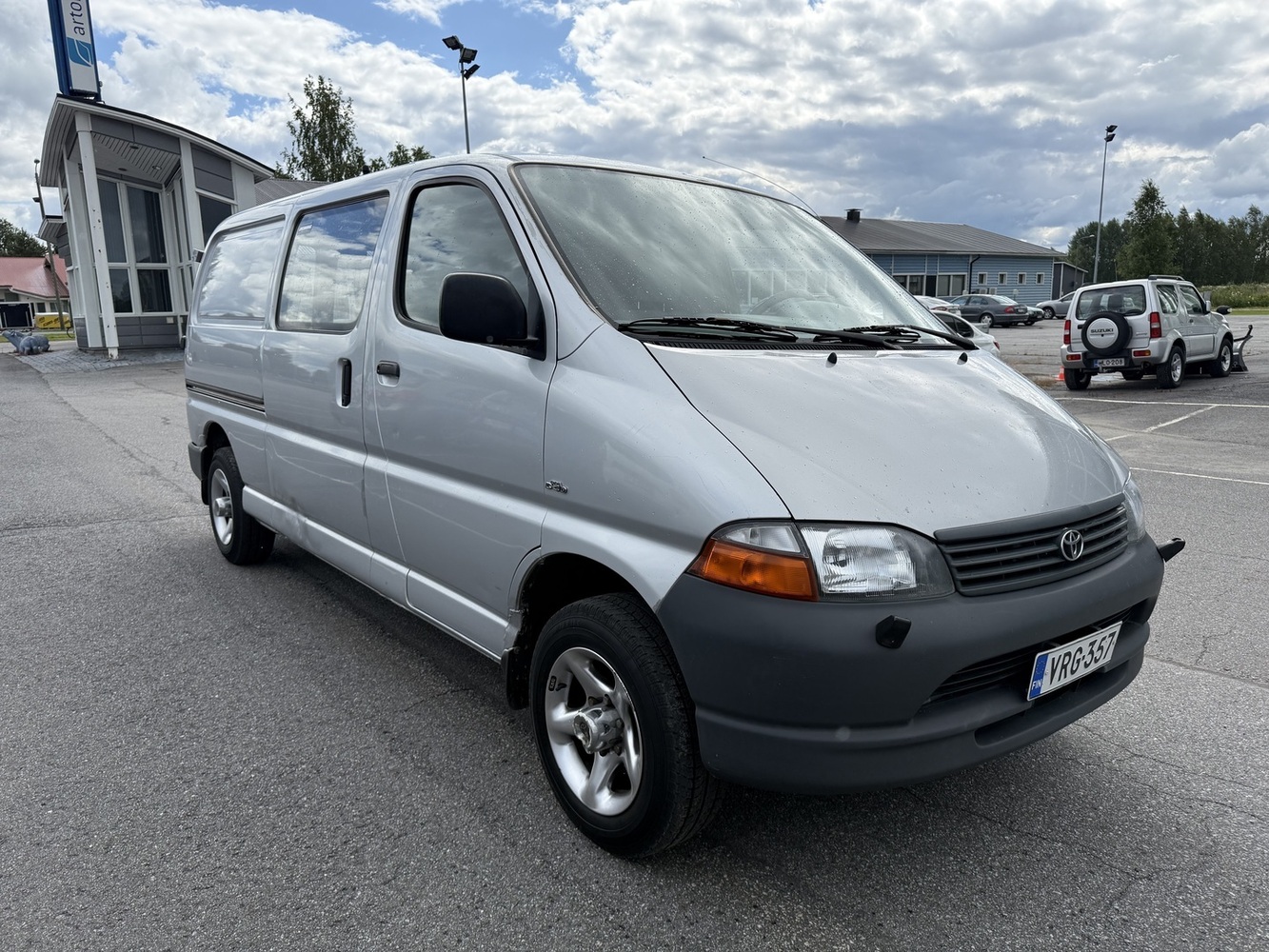 Toyota Hiace vaihtoauto