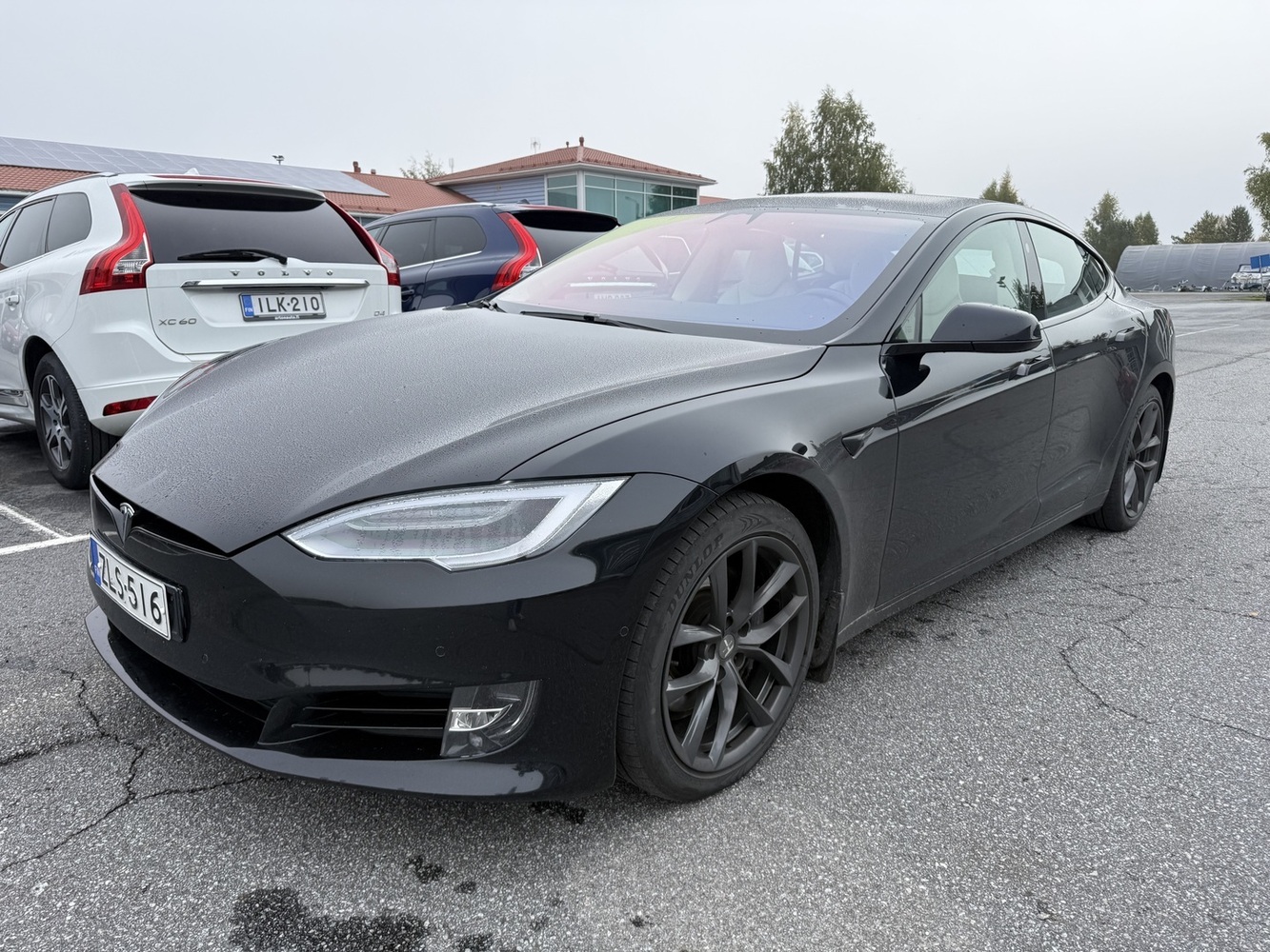 Tesla Model S vaihtoauto