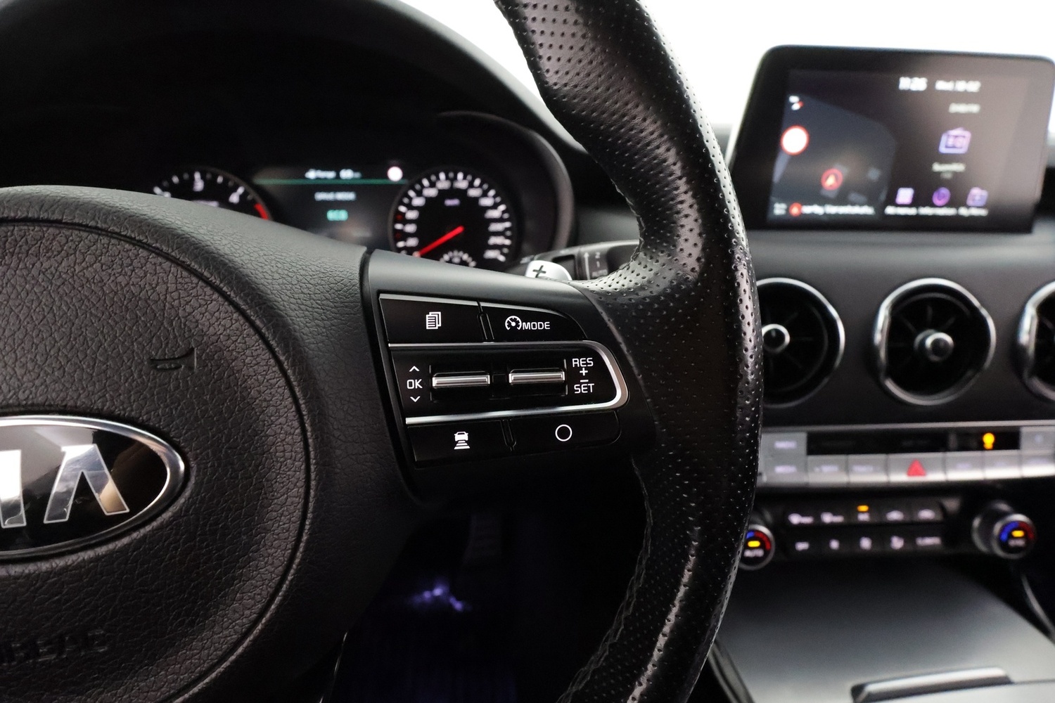 Kia Stinger vaihtoauto