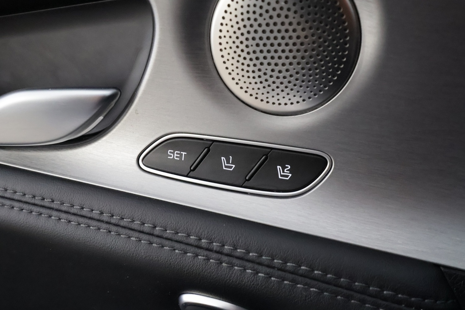Kia Stinger vaihtoauto
