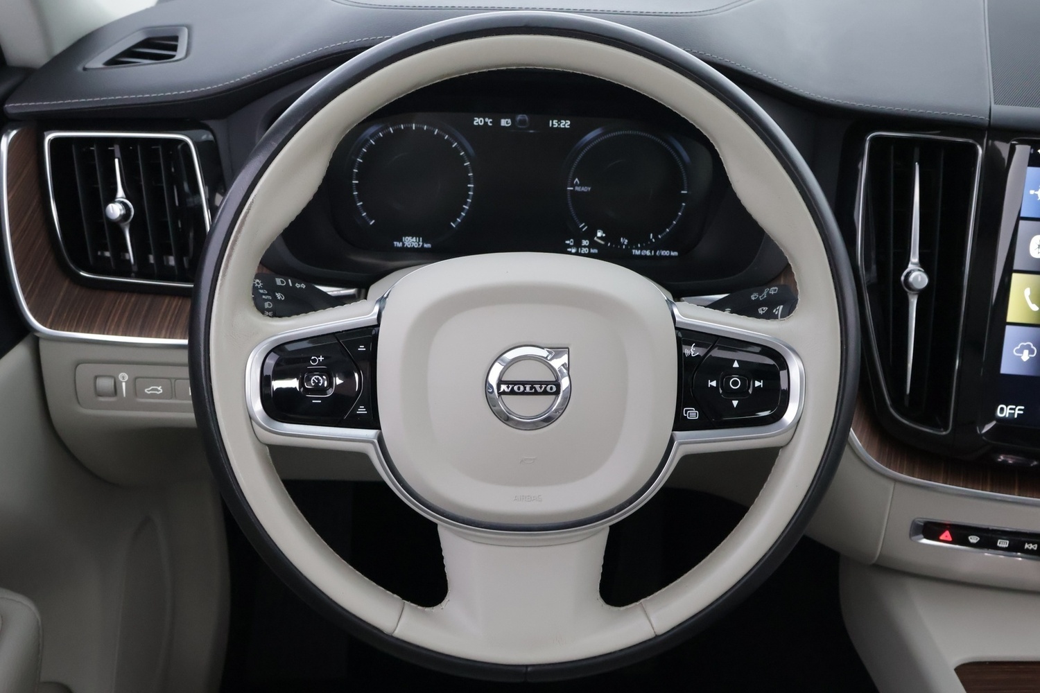 Volvo XC60 vaihtoauto