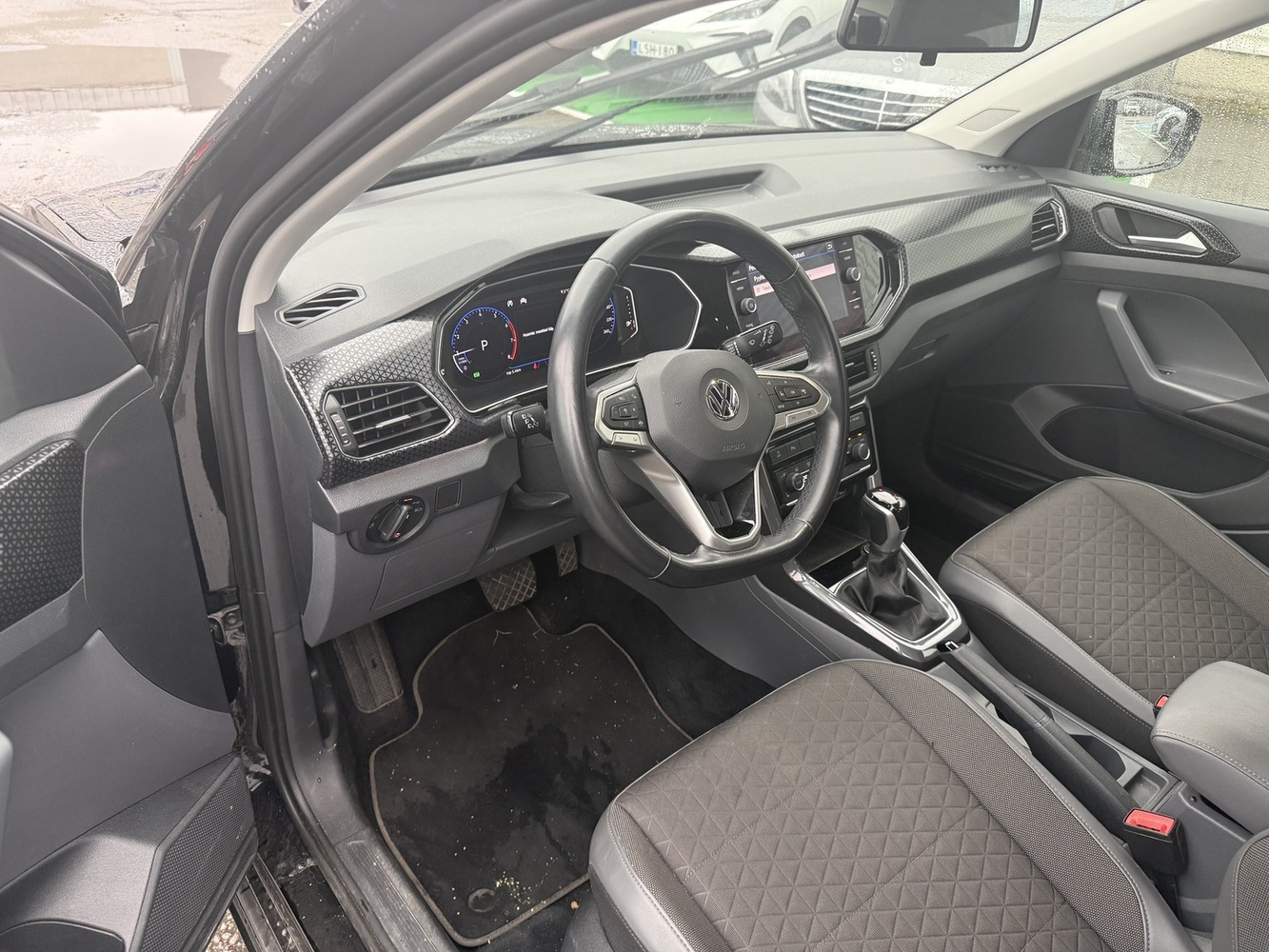 Volkswagen T-Cross vaihtoauto