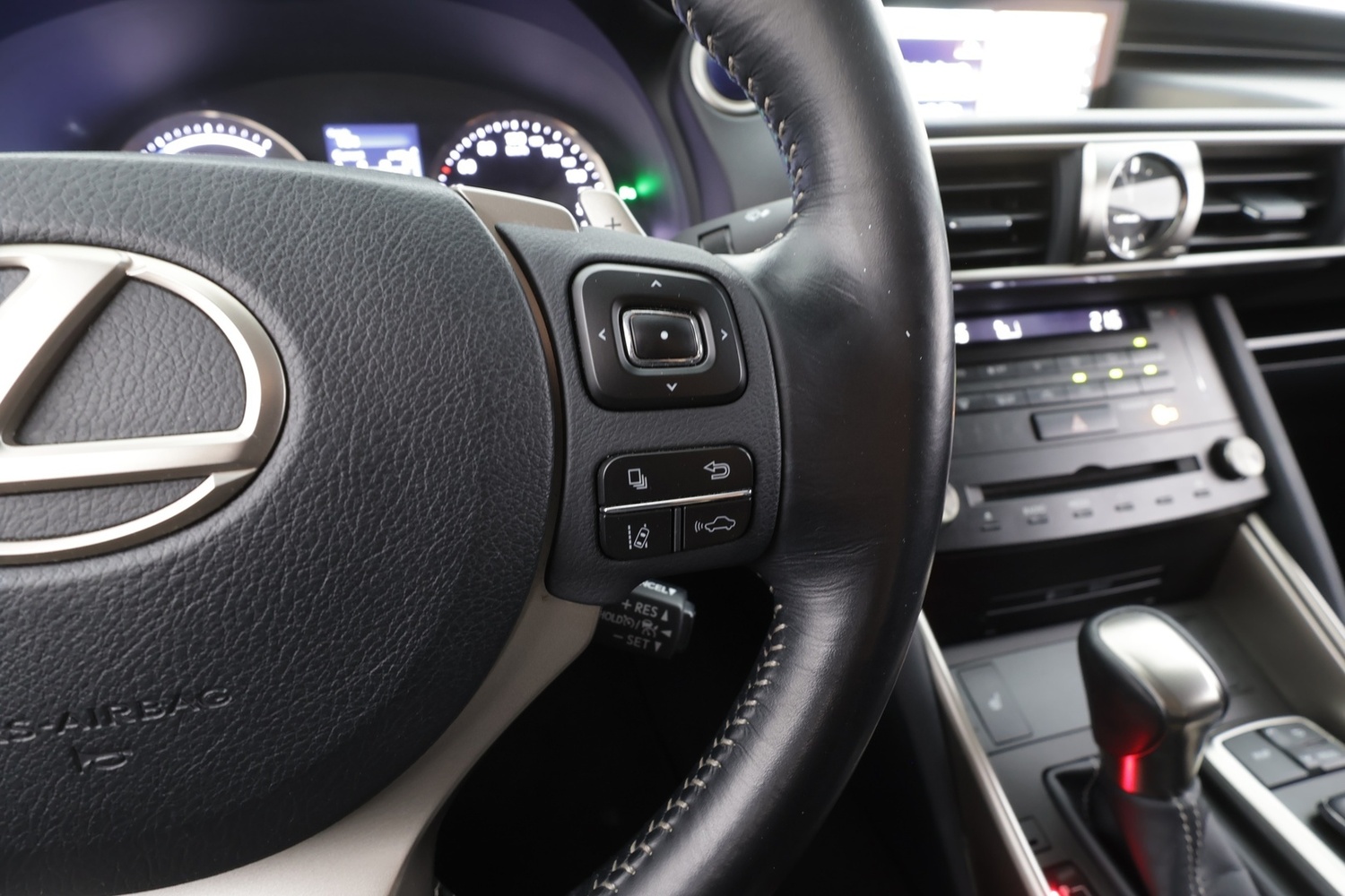 Lexus IS vaihtoauto