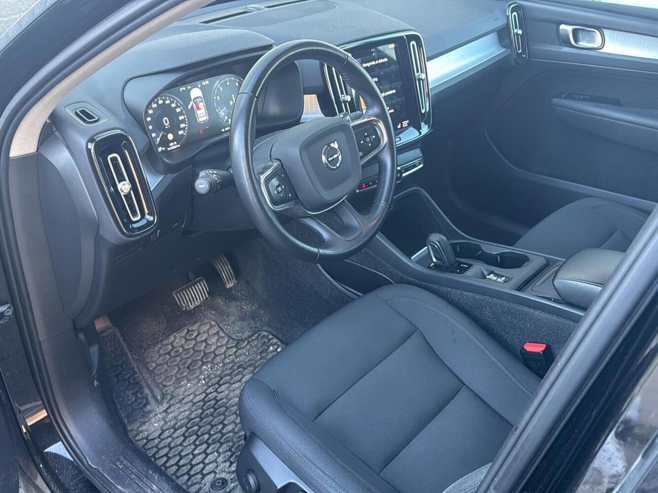 Volvo XC40 vaihtoauto